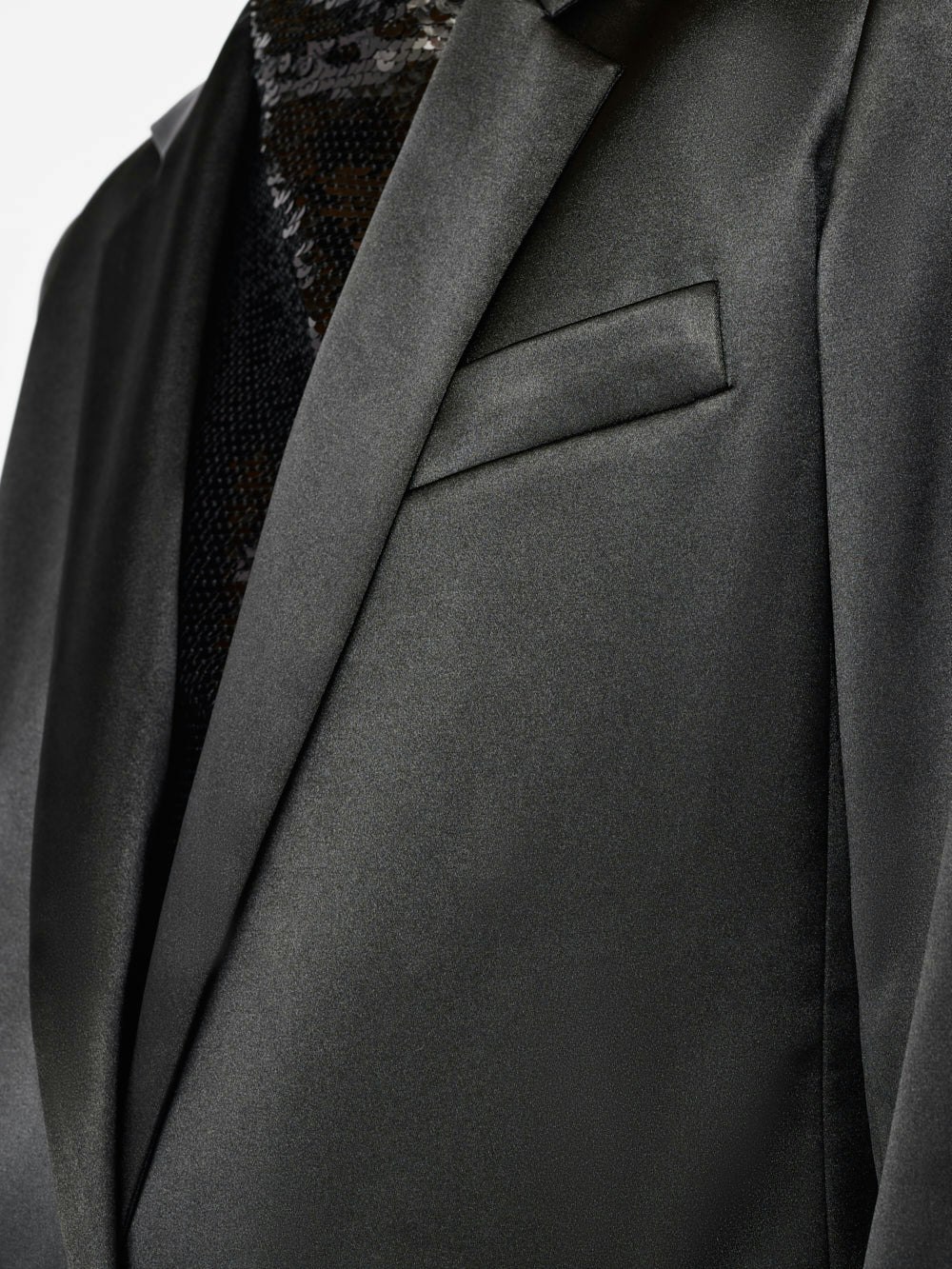 blazer pocket view alt:size